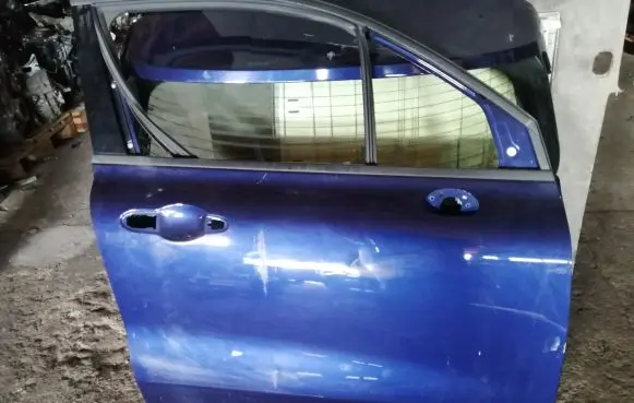 Fiat 500X Front door