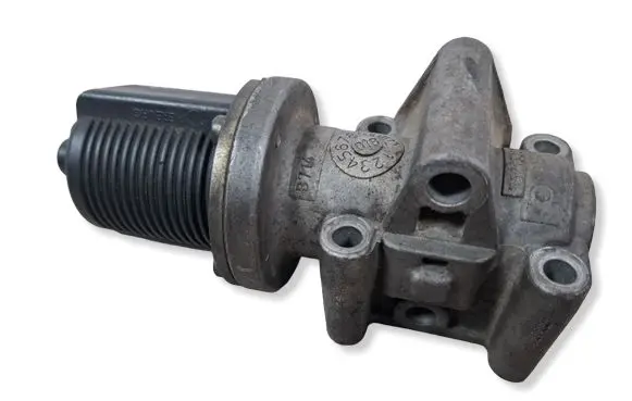 Opel Vectra C EGR valve 55215031