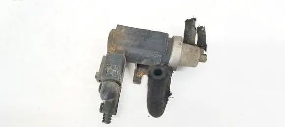 Audi A3 S3 8L Turbo solenoid valve 1J0906627A 72290325