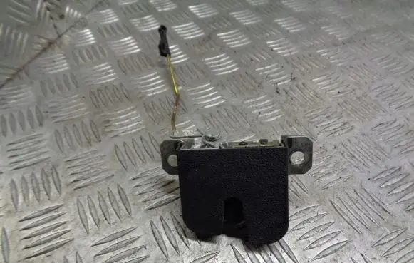 Seat Ibiza III (6L) Tailgate exterior lock 6L6827505A
