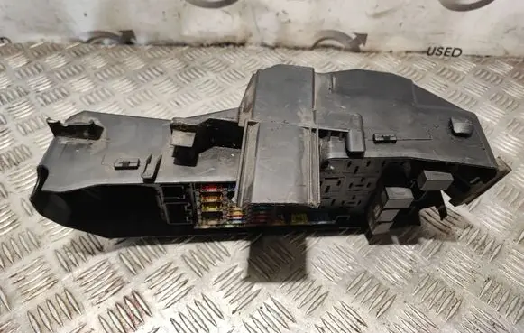 Volvo V70 Fuse box set 9494210