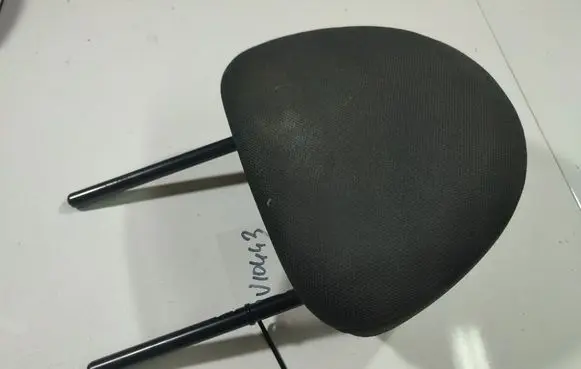 Mitsubishi Colt Front seat headrest 