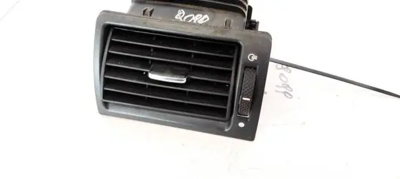Ford Mondeo Mk III Dash center air vent grill D1B1A