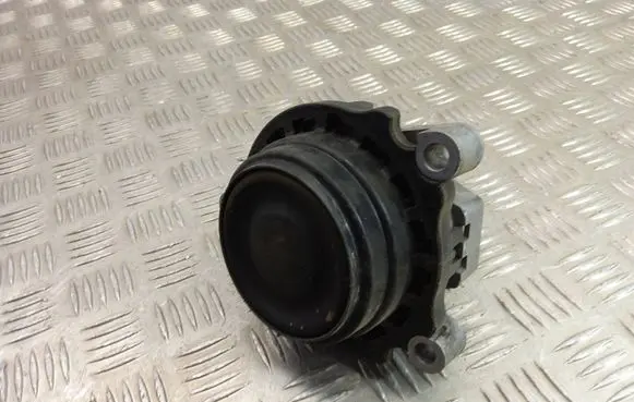 BMW X3 F25 Engine mount bracket 6785711