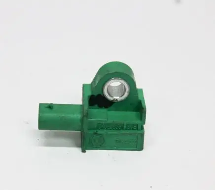 Volkswagen Golf VI Airbag deployment crash/impact sensor 5K0959351