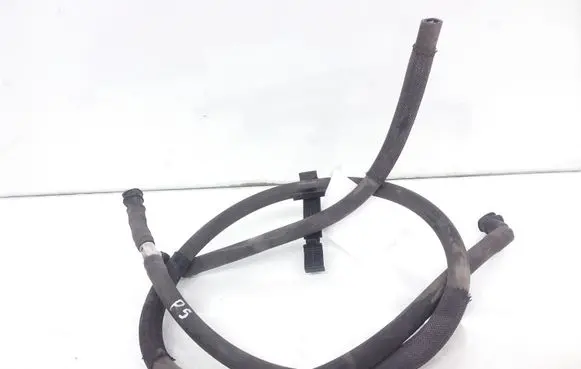 Volkswagen PASSAT B5.5 Headlight washer hose/pipe 