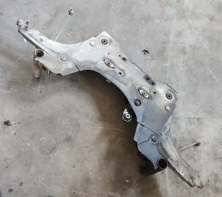 Renault Megane III Front subframe