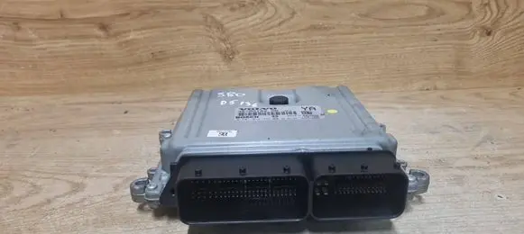Volvo S80 Engine control unit/module 30785100AB 0281012765