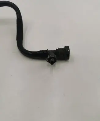Coolant pipe/hose