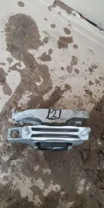 Peugeot 208 II Engine mount vacuum valve 9826533880