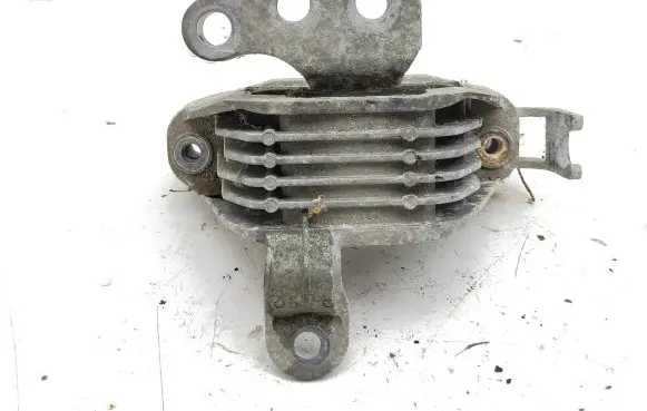 Chevrolet Orlando Engine mount bracket 13347448