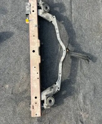 Chevrolet Volt I Radiator support slam panel 246884225 25946371 15225511