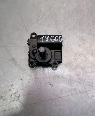 KIA Ceed Air flap motor/actuator D332CK8AA04