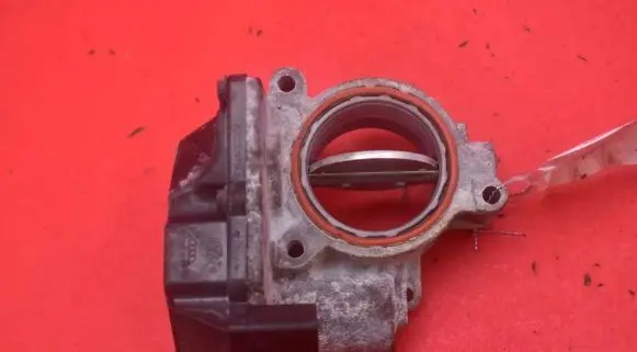 Audi A8 S8 D3 4E Throttle body valve 057128063B