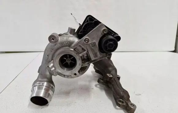 Renault Trafic III (X82) Turbo 144107853R