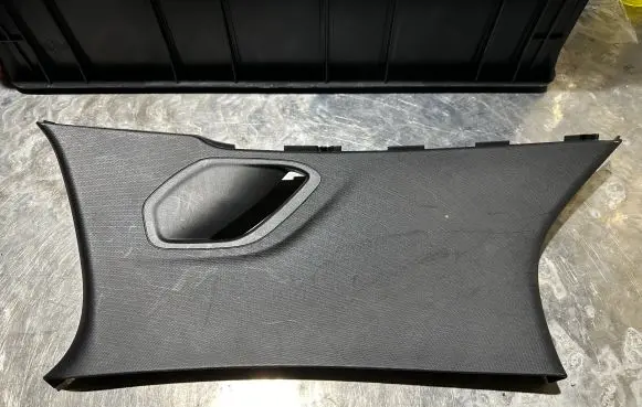 Peugeot 308 (C) pillar trim 9677426277