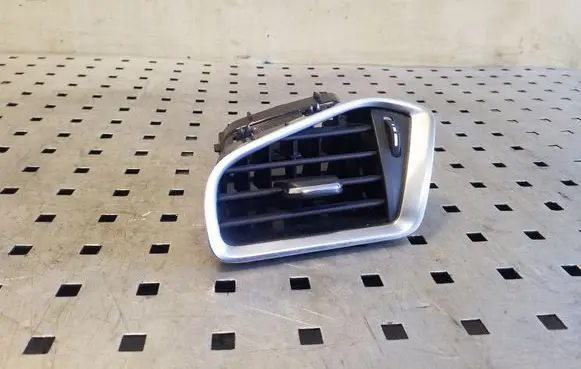 Citroen DS4 Dashboard side air vent grill/cover trim 9676609777