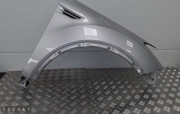 Ford Kuga I Fender 