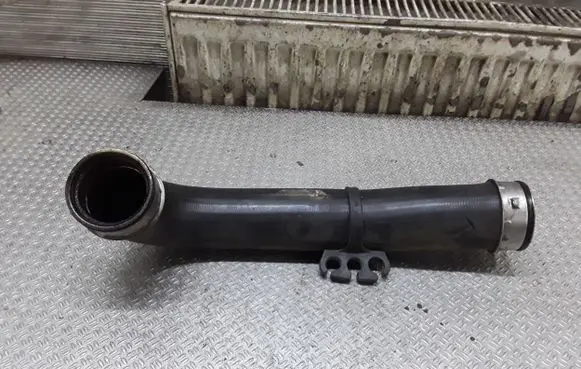 Volkswagen Golf Plus Intercooler hose/pipe