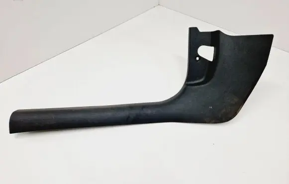 Foot area side trim