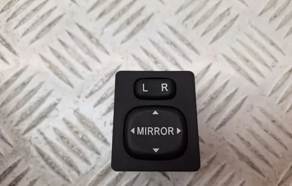 Toyota Auris 150 Wing mirror switch 848700F010 183574