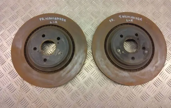 Toyota Highlander XU70 Front brake disc