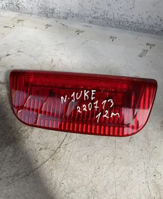 Nissan Juke I F15 Third/center stoplight