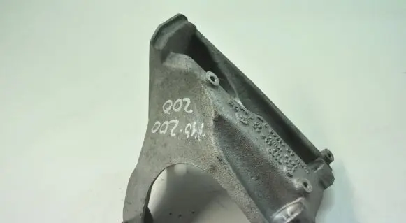 Audi A6 S6 C6 4F Engine mounting bracket 4F0199307AD