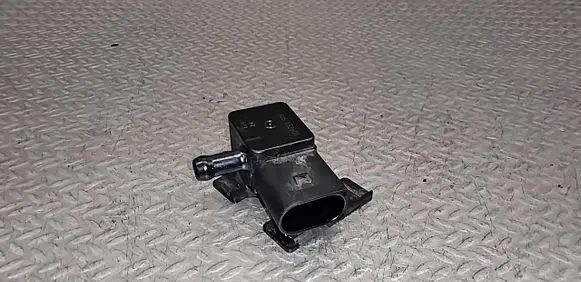 BMW 3 E90 E91 Exhaust gas pressure sensor 7805152 1180