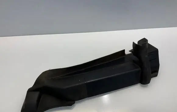 Other engine bay part