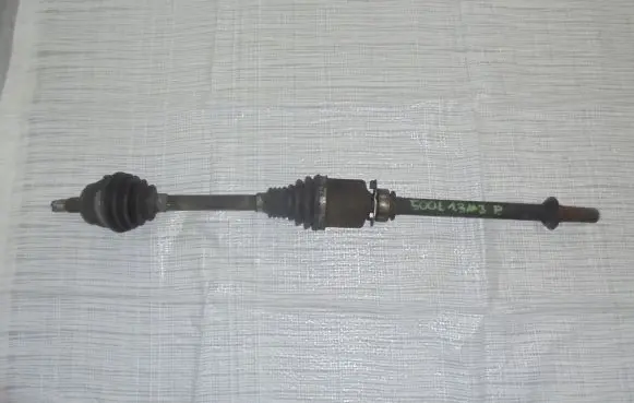 Fiat 500L Front driveshaft
