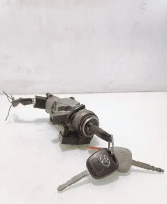 Toyota Avensis T250 Ignition lock 8978305010 007416