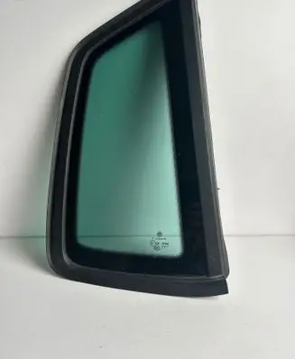Volkswagen Golf Sportsvan Rear side window 43R001595