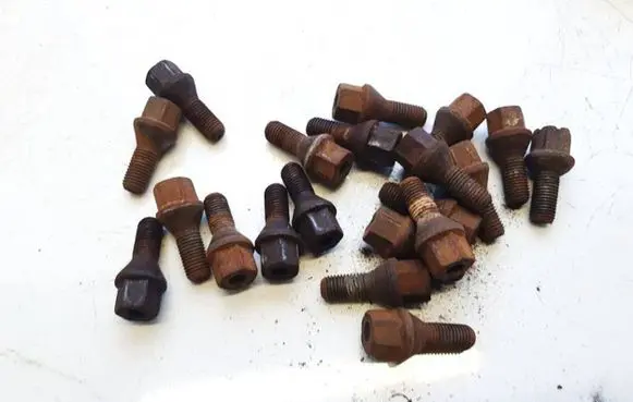 Opel Vectra C Nuts/bolts 
