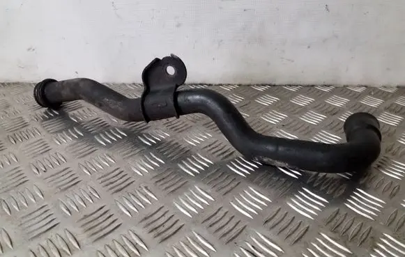 Opel Vivaro Engine coolant pipe/hose