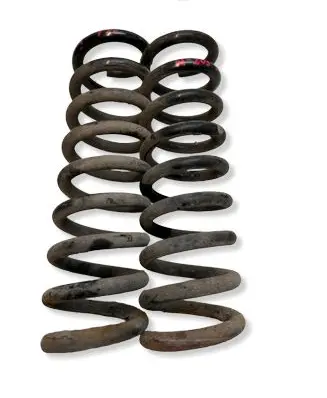 Mercedes-Benz C W203 Rear coil spring 5677