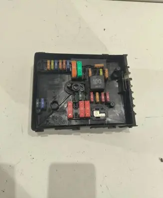 Volkswagen Golf V Fuse module 1K0937125A 017183071