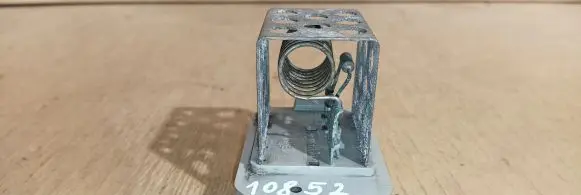Peugeot 406 Coolant fan relay 9635833480