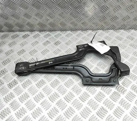 Skoda Enyaq iV Headlight/headlamp mounting bracket 5LA805476 5LA805475