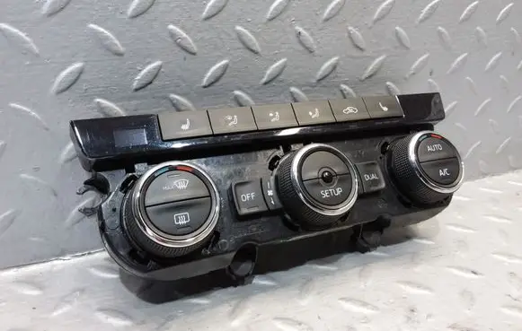Skoda Octavia Mk3 (5E) Climate control unit 5E0907044F 5HB011282