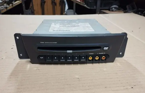Chrysler Pacifica Navigation unit CD/DVD player P05094031AA