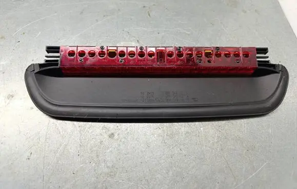 BMW 3 E90 E91 Third/center stoplight