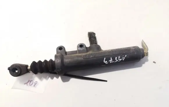 Mercedes-Benz CLK A208 C208 Clutch master cylinder 2022900112 5432fteg47125
