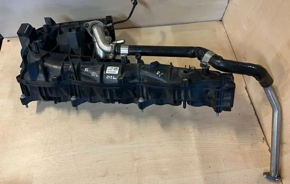 BMW X6 E71 Intake manifold 850723303 8507233