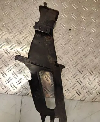 Radiator support slam panel bracket