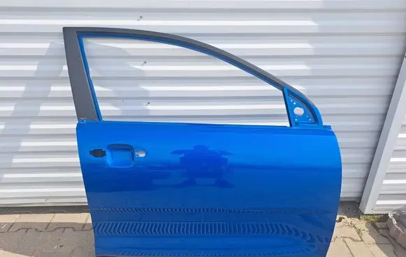 KIA Stonic Front door