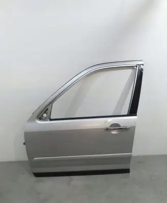 Honda CR-V Front door 