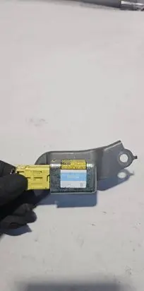 Lexus RX 300 Airbag deployment crash/impact sensor 1879001730