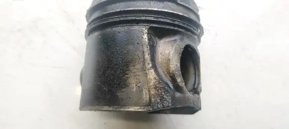 Toyota RAV 4 (XA20) Piston 