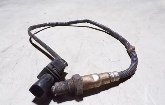 Volkswagen Golf V Lambda probe sensor 03G906262A